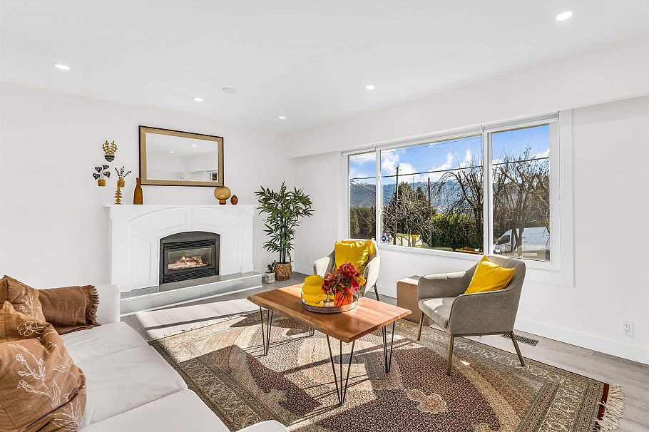 4254 Caddy Road North Vancouver, BC - 9