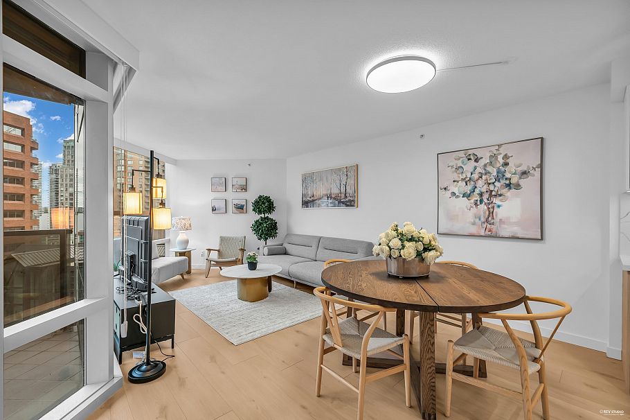 910 1050 Burrard Street Vancouver, BC - 11