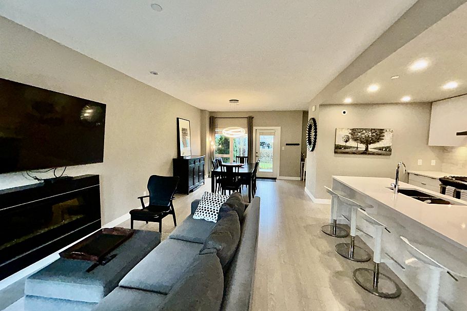 32 3595 Salal Drive North Vancouver, BC - 8