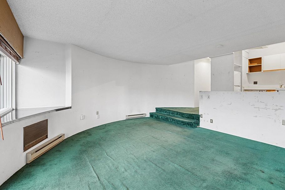 205 341 Mahon Avenue North Vancouver, BC - 3