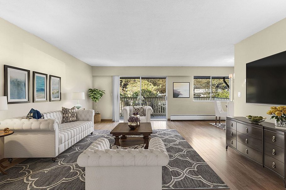 54 912 Premier Street North Vancouver, BC - 1