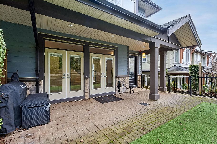 4 651 W 14th Street North Vancouver, BC - 5