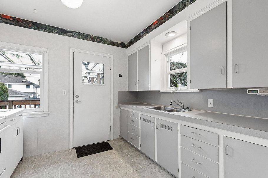 7621 Cartier Street Vancouver, BC - 13