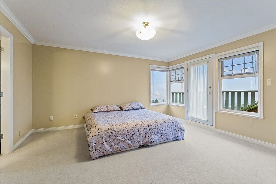 3782 Lonsdale Avenue North Vancouver, BC - 11