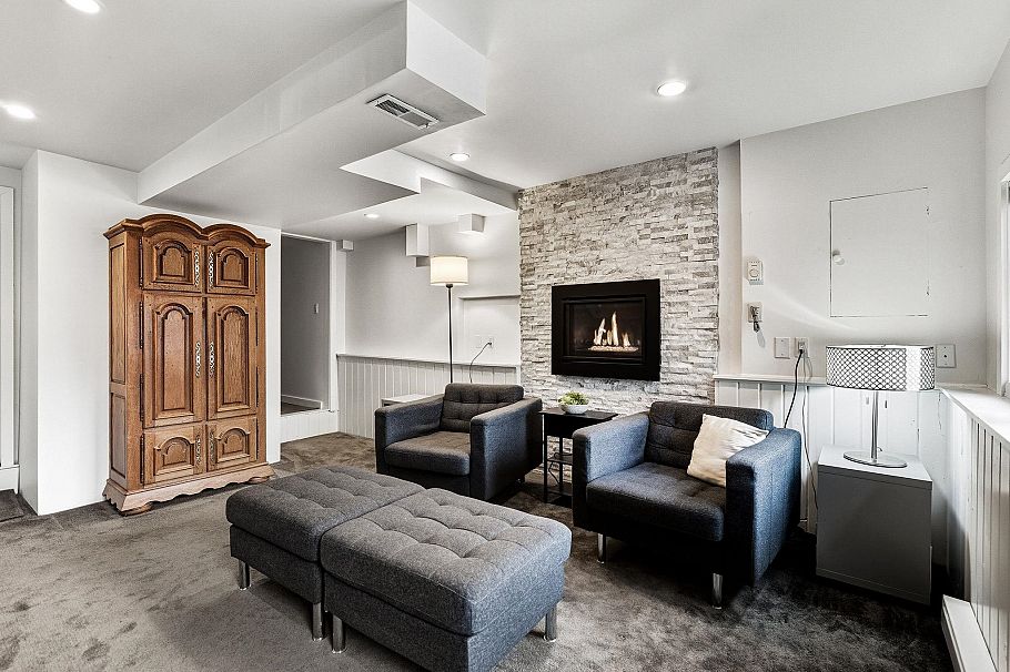 2103 W Keith Road North Vancouver, BC - 31