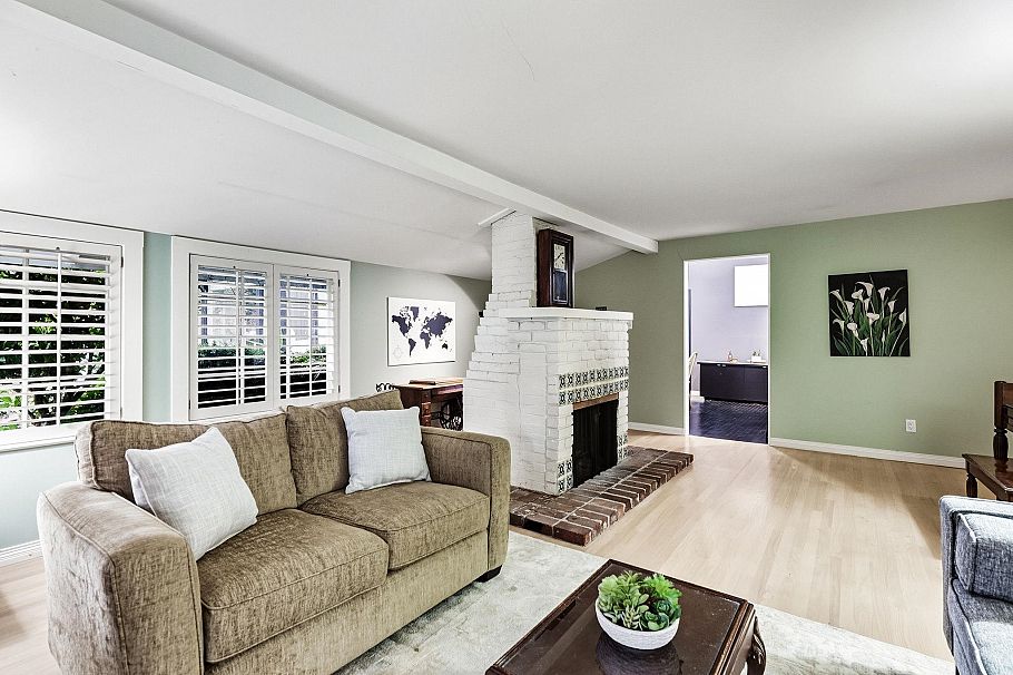 2103 W Keith Road North Vancouver, BC - 7