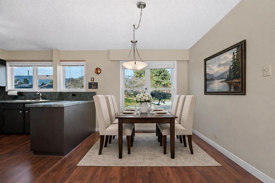 1257 Mcbride Street North Vancouver, BC - 11