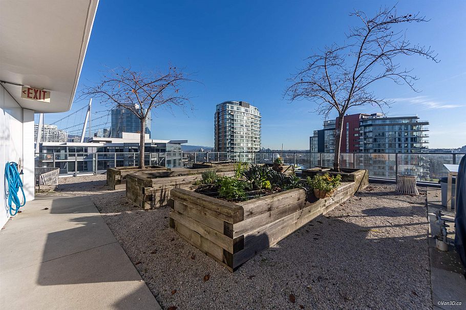 912 68 Smithe Street Vancouver, BC - 17