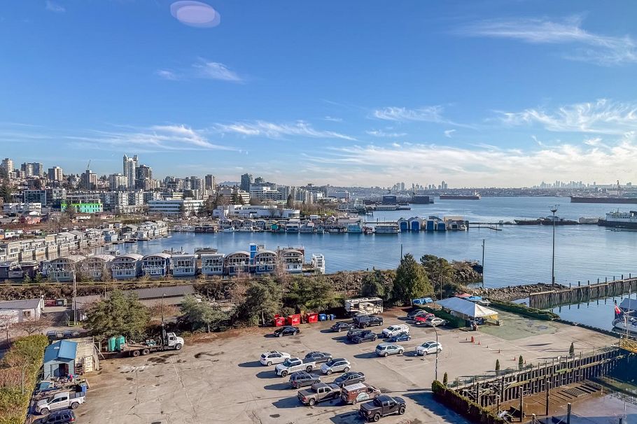 901 755 Harbourside Drive North Vancouver, BC - 13