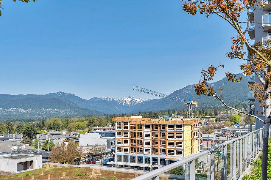 704 135 E 17th Street North Vancouver, BC - 36