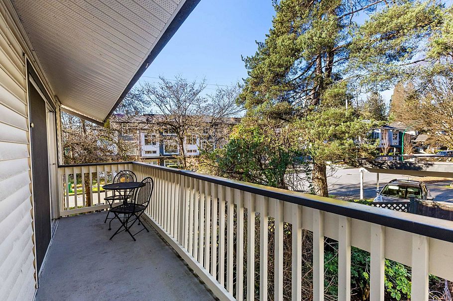 54 912 Premier Street North Vancouver, BC - 20