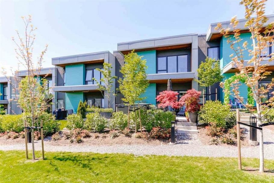 32 3595 Salal Drive North Vancouver, BC - 2