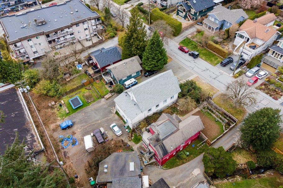 131 E Kings Road North Vancouver, BC - 5