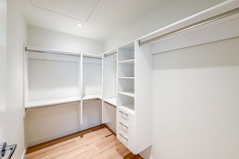 901 755 Harbourside Drive North Vancouver, BC - 17