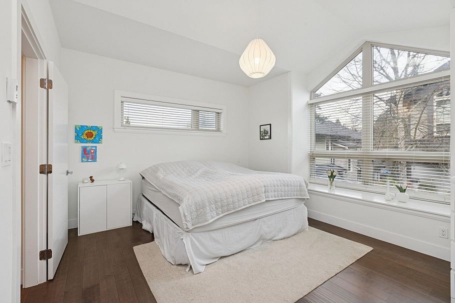 4 651 W 14th Street North Vancouver, BC - 24