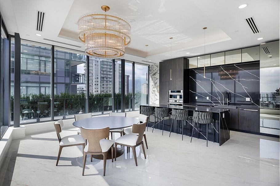 TH8 135 E 13th Street North Vancouver, BC - 30