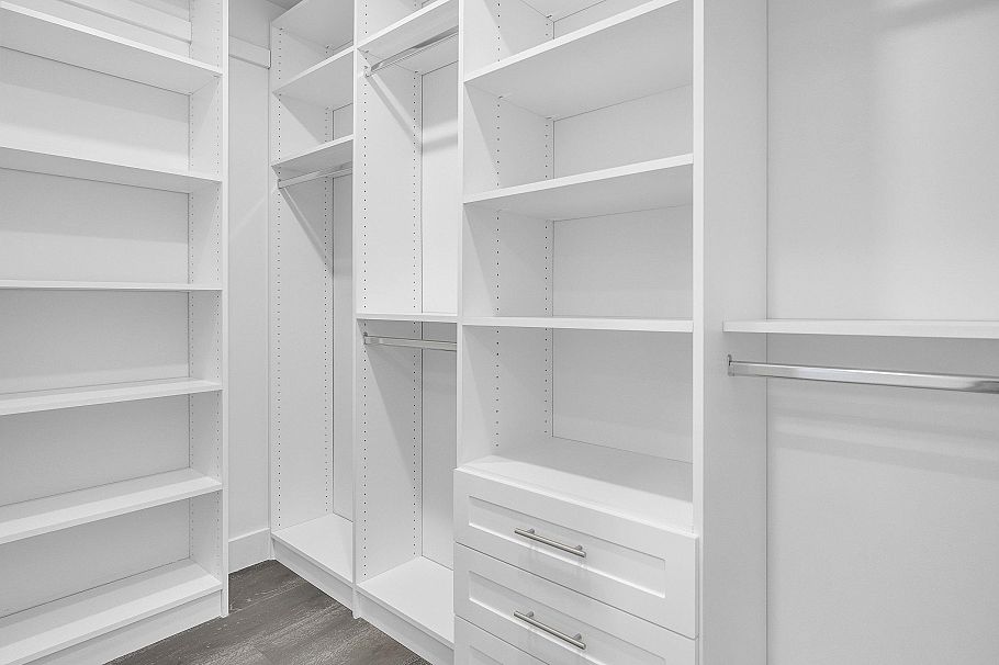 812 Montroyal Boulevard North Vancouver, BC - 21