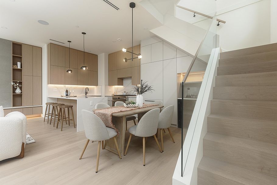 1 735 E 10th Avenue Vancouver, BC - 9