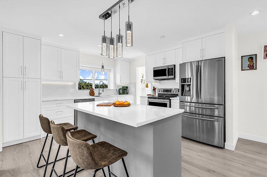 4254 Caddy Road North Vancouver, BC - 15