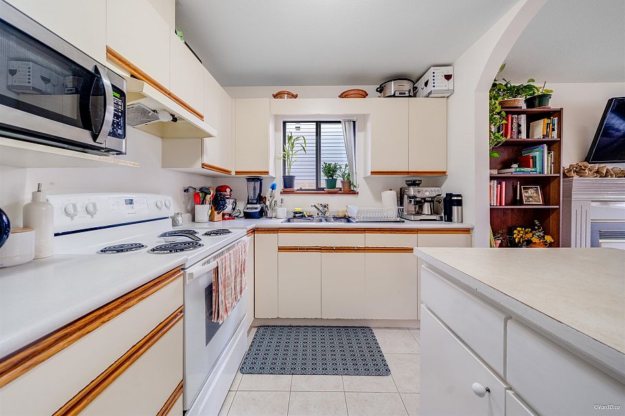 3308 Wellington Avenue Vancouver, BC - 20