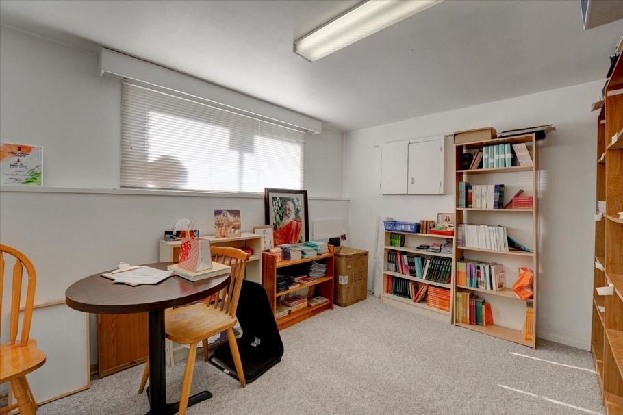 155 E 54th Avenue Vancouver, BC - 11