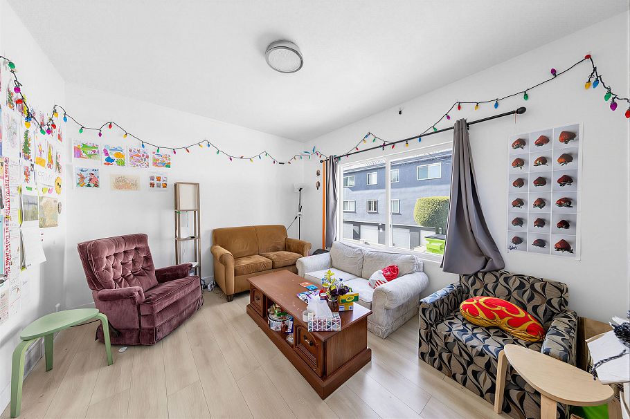 2079 W 46th Avenue Vancouver, BC - 6