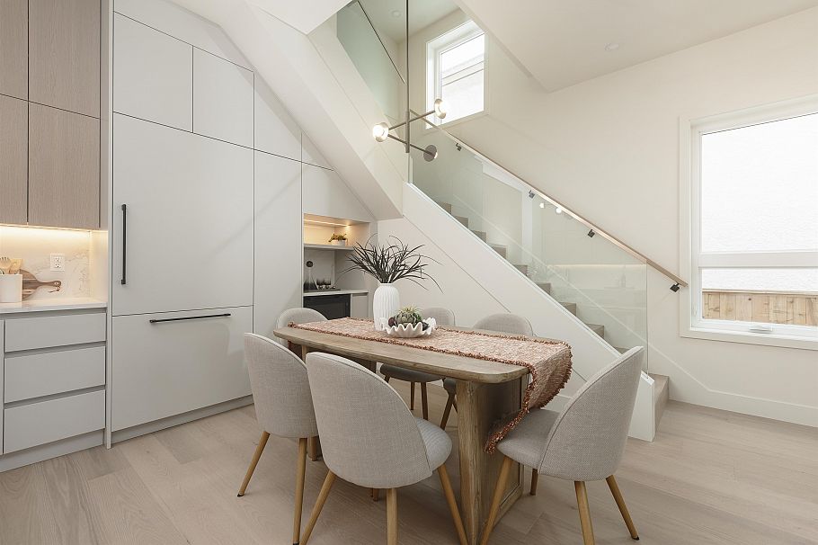 1 735 E 10th Avenue Vancouver, BC - 10