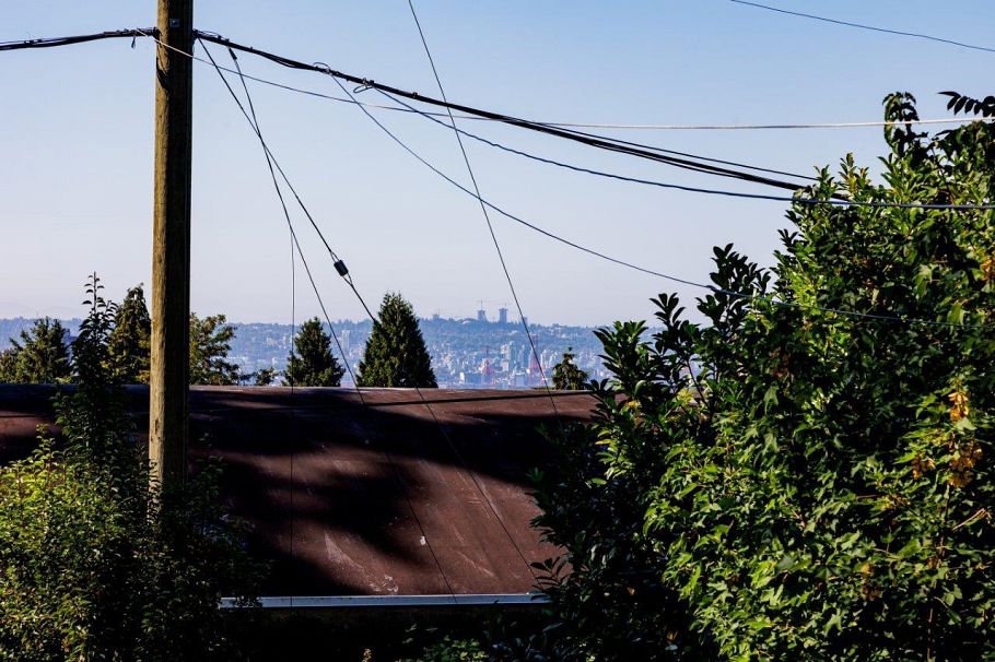 123 E Kings Road North Vancouver, BC - 28