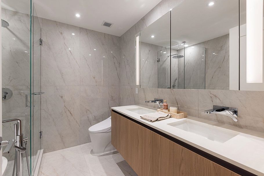 TH8 135 E 13th Street North Vancouver, BC - 25