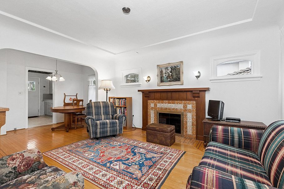 7621 Cartier Street Vancouver, BC - 4