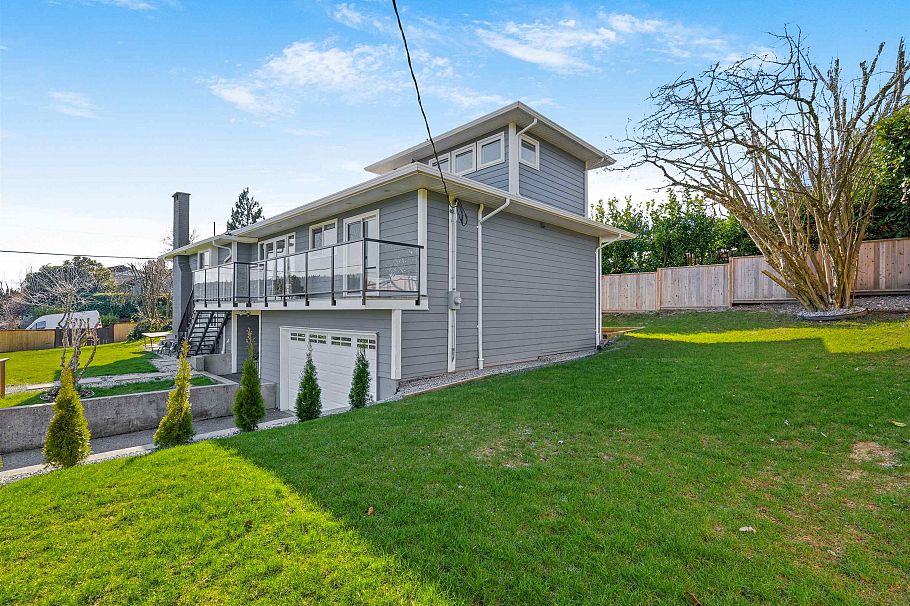 4254 Caddy Road North Vancouver, BC - 36