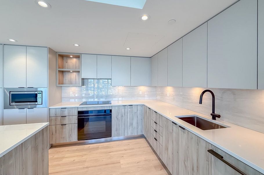 901 755 Harbourside Drive North Vancouver, BC - 4