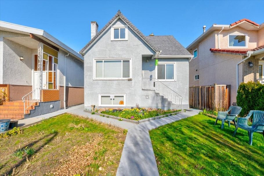 155 E 54th Avenue Vancouver, BC - 1