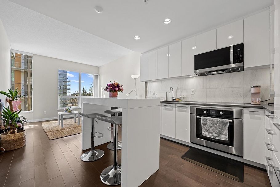 1206 5728 Berton Avenue Vancouver, BC - 3