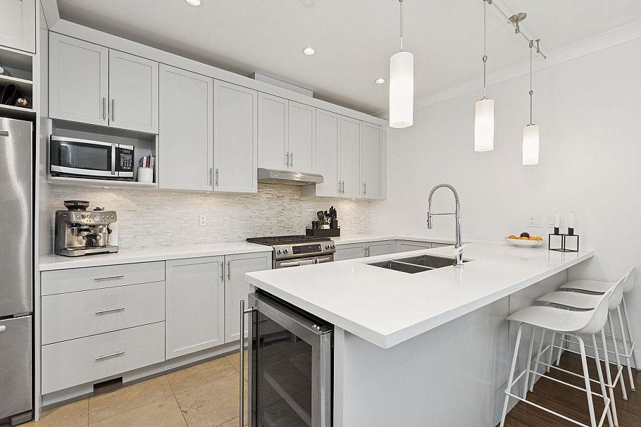 4 651 W 14th Street North Vancouver, BC - 20