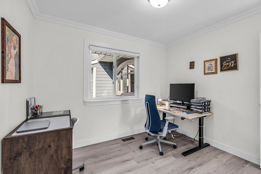 4254 Caddy Road North Vancouver, BC - 27