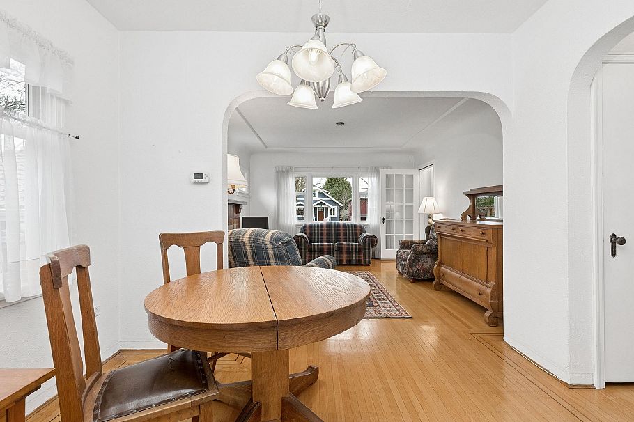 7621 Cartier Street Vancouver, BC - 5