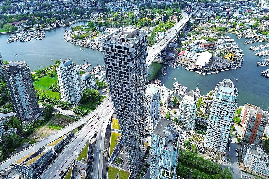 3602 1480 Howe Street Vancouver, BC - 2