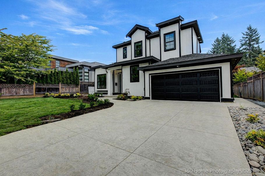 3252 Allan Road North Vancouver, BC - 1