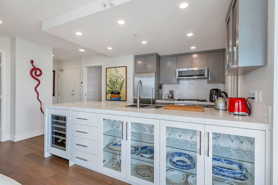 2007 918 Cooperage Way Vancouver, BC - 3