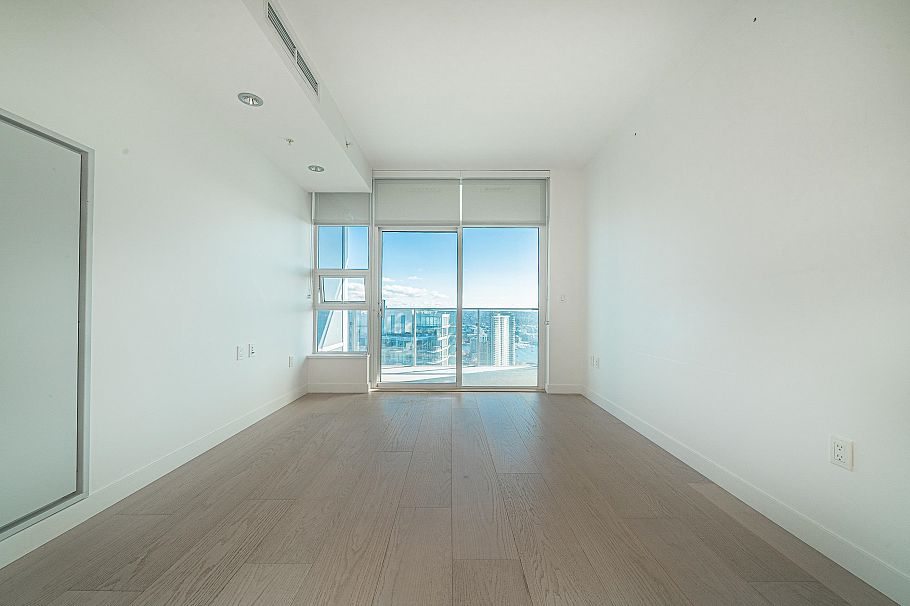 4306 1289 Hornby Street Vancouver, BC - 4