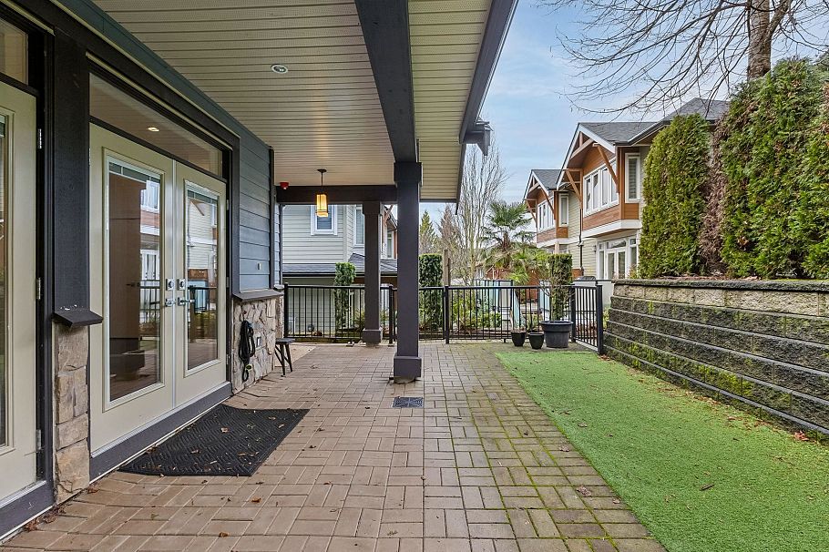 4 651 W 14th Street North Vancouver, BC - 6
