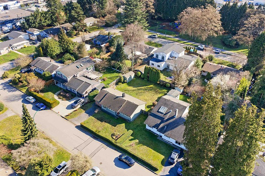 1257 Mcbride Street North Vancouver, BC - 20