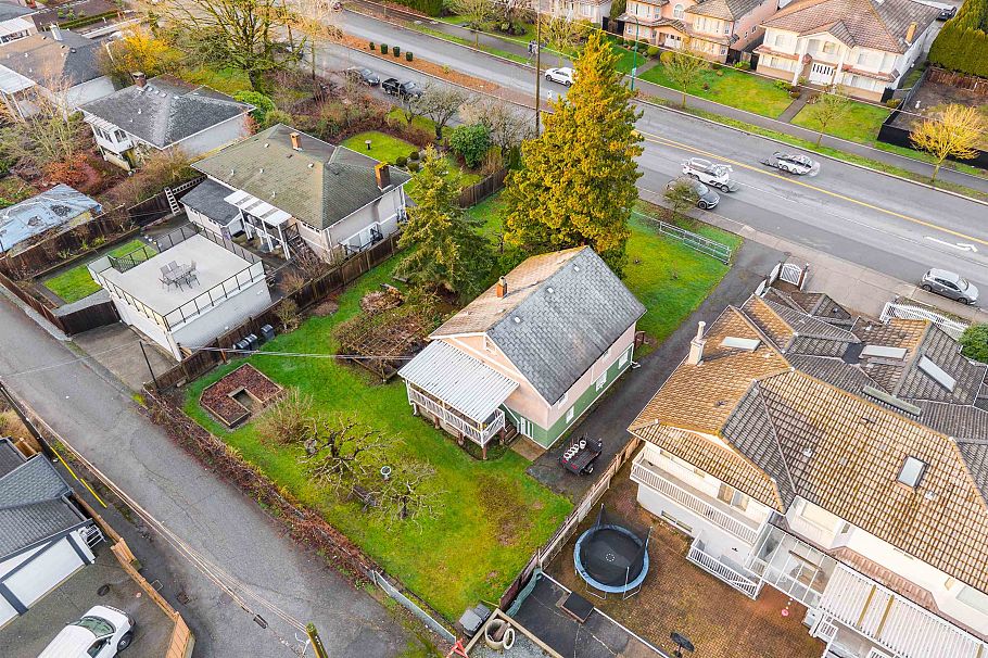 3786 Moscrop Street Burnaby, BC - 10