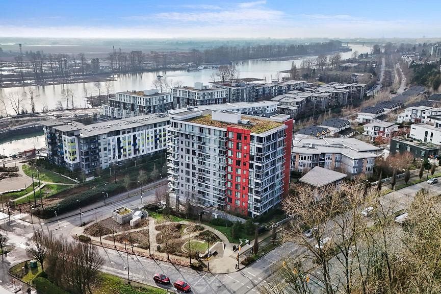 903 3281 E Kent Avenue North Vancouver, BC - 37