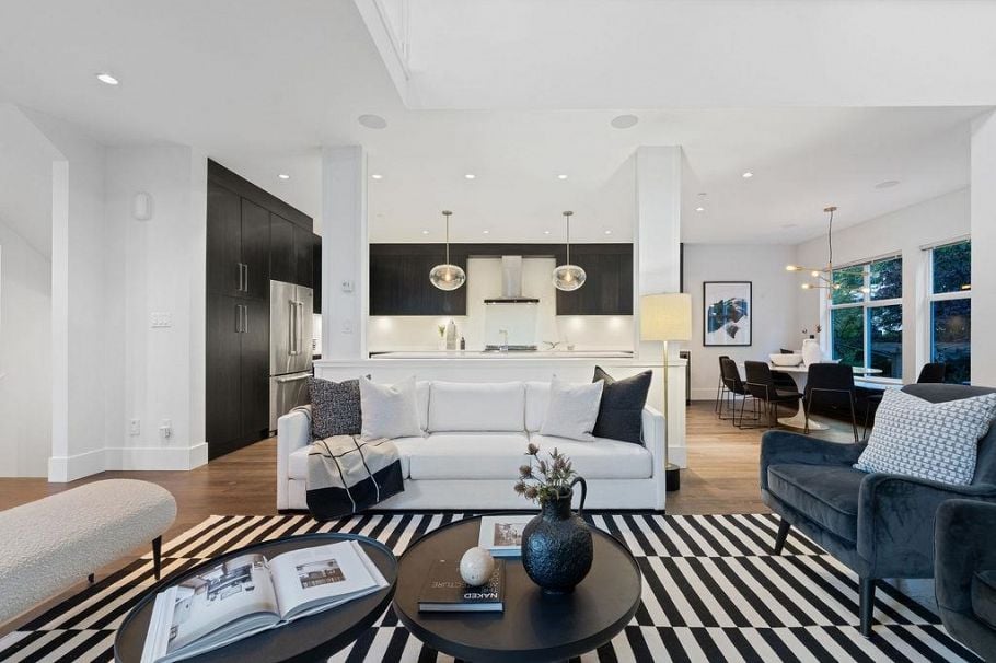 3761 Edgemont Boulevard North Vancouver, BC - 7