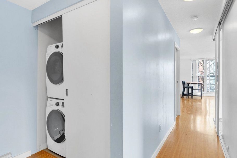 311 168 Powell Street Vancouver, BC - 17