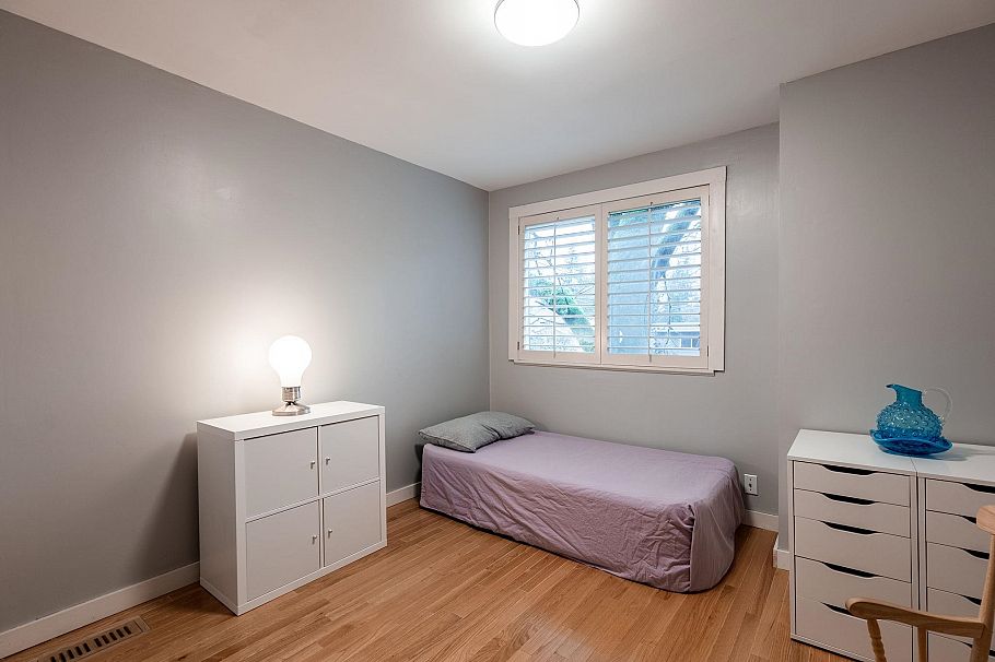 2103 W Keith Road North Vancouver, BC - 24