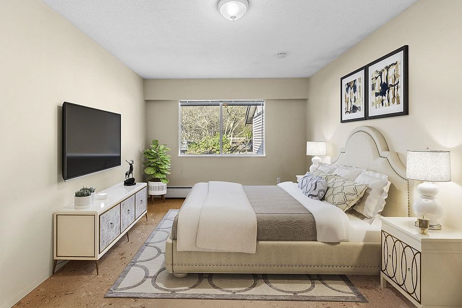 54 912 Premier Street North Vancouver, BC - 16