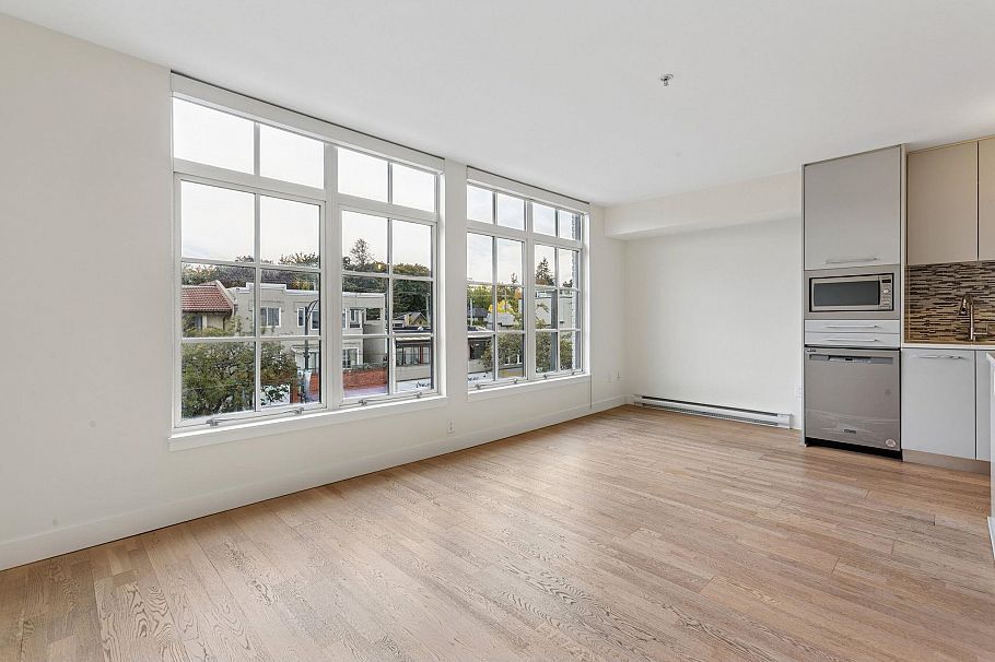 306 4355 W 10th Avenue Vancouver, BC - 3